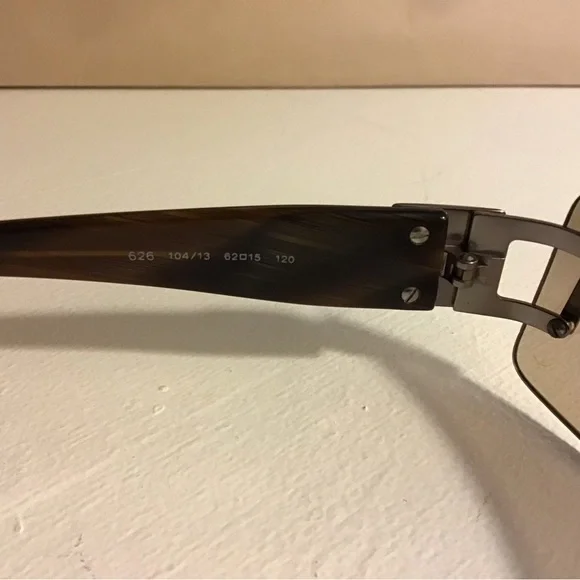 Gorgeous BVLGARI Sunglasses with Case - Picture 3 of 11